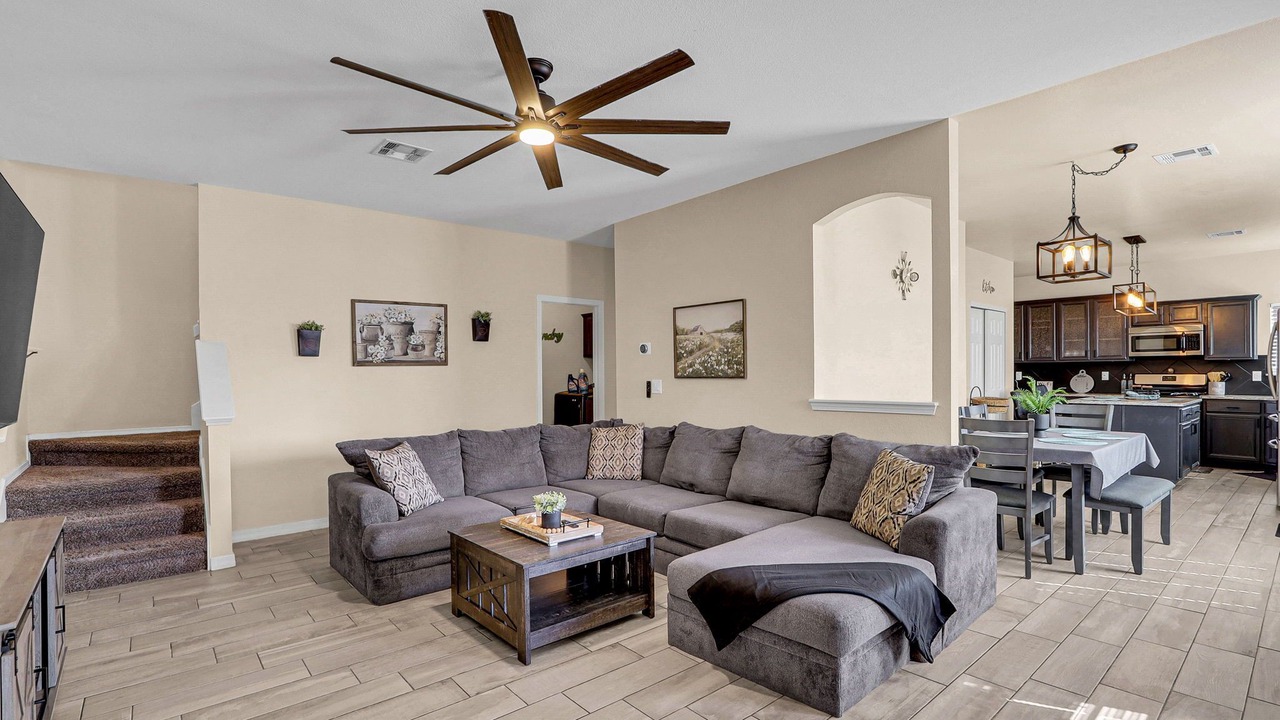 Photo of Livingroom in Biggs Field