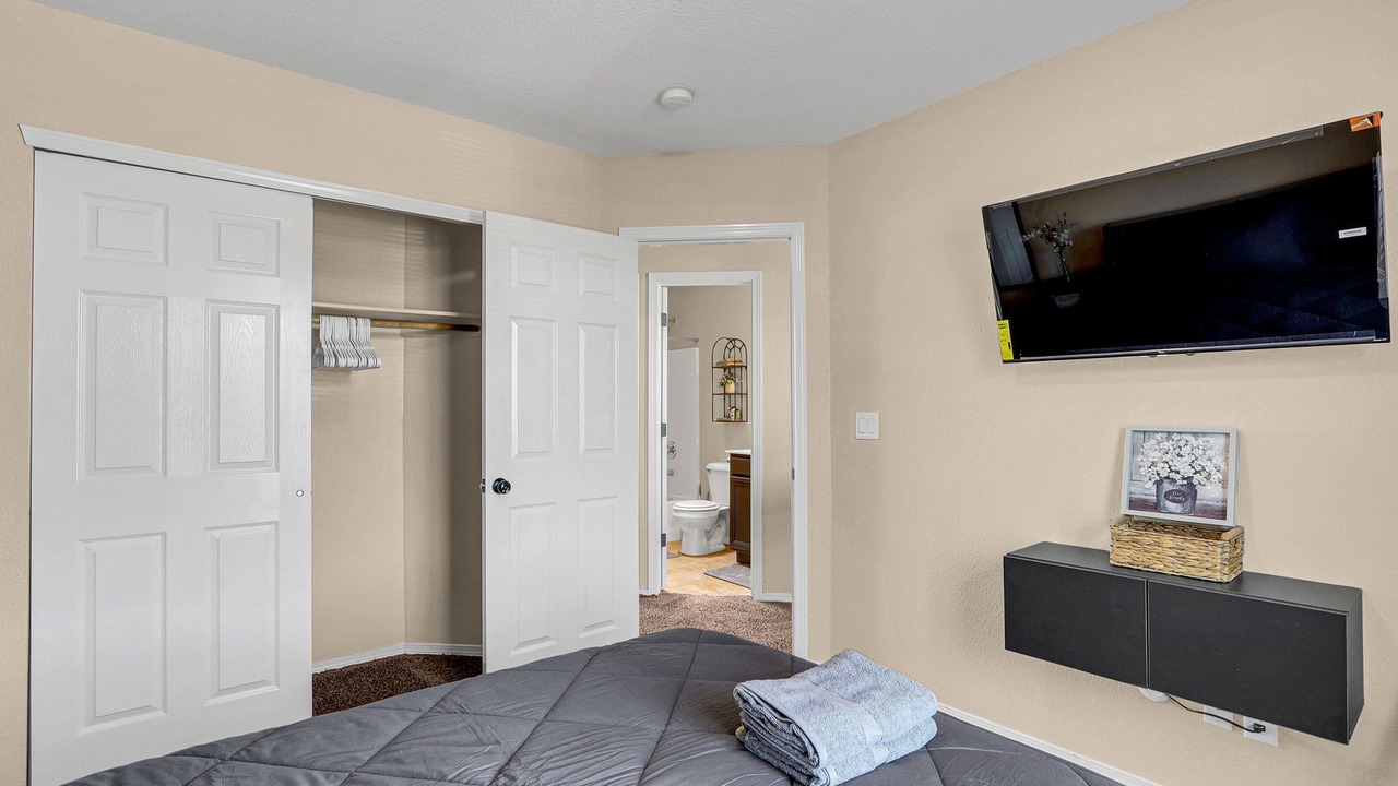 Photo of Bedroom in Biggs Field