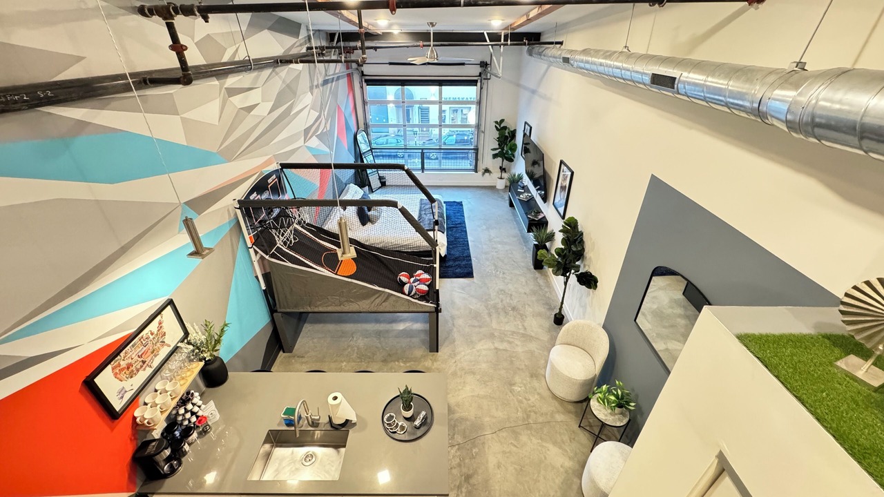 Photo of Others in Lacy