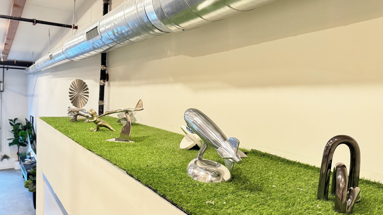 Photo of Others in Lacy