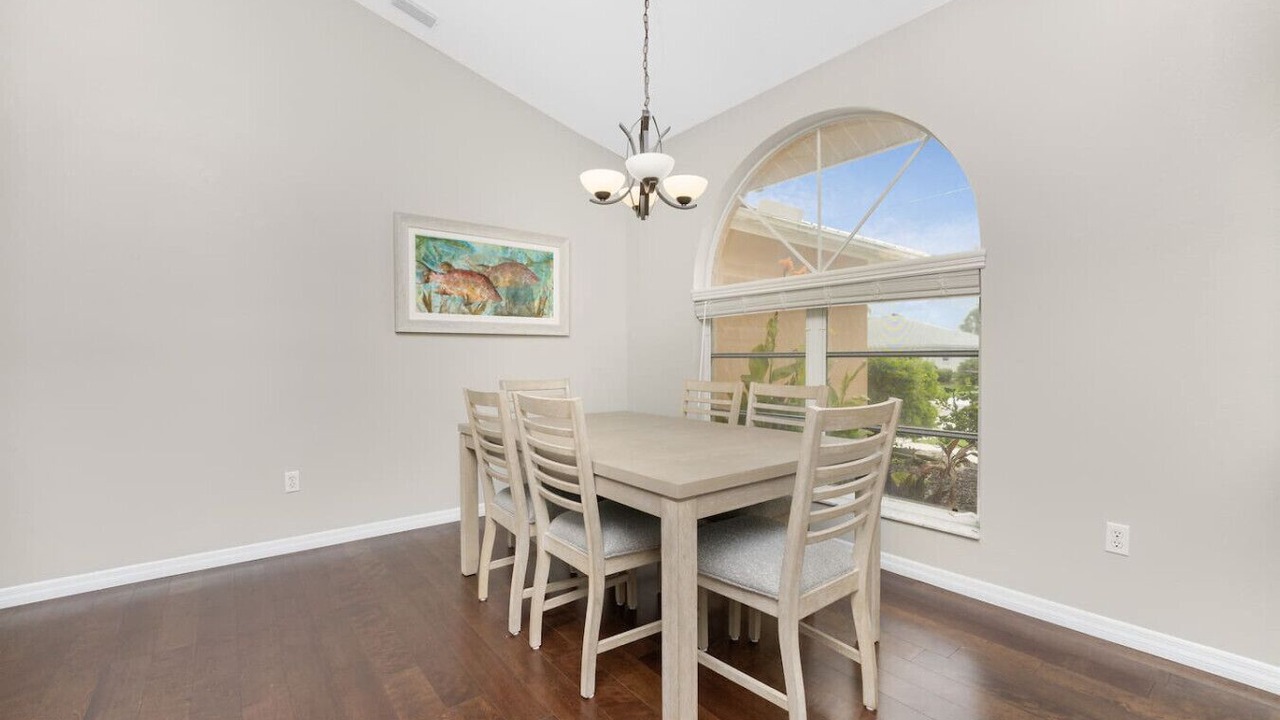 Photo of Bedroom in Broadmoor