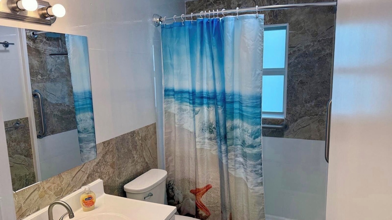 Photo of Bathroom in Boynton Beach