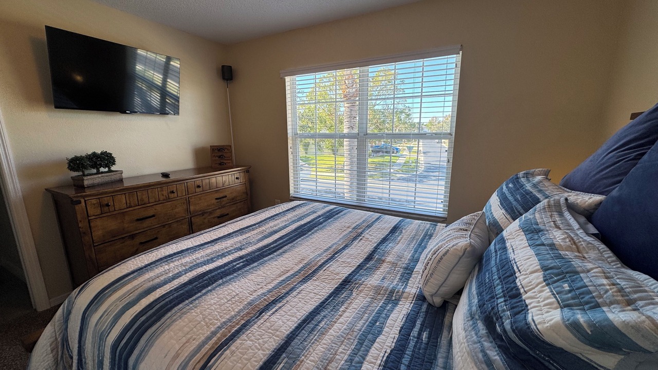 Photo of Bedroom in Lake Berkley
