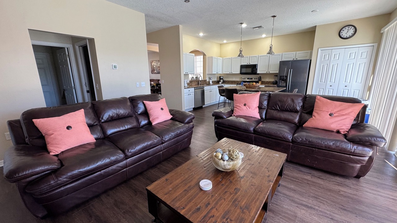 Photo of Livingroom in Lake Berkley