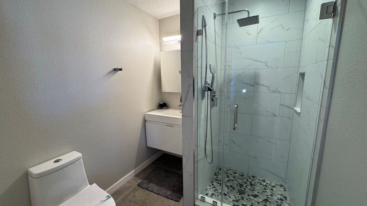 Photo of Bathroom in Lake Berkley