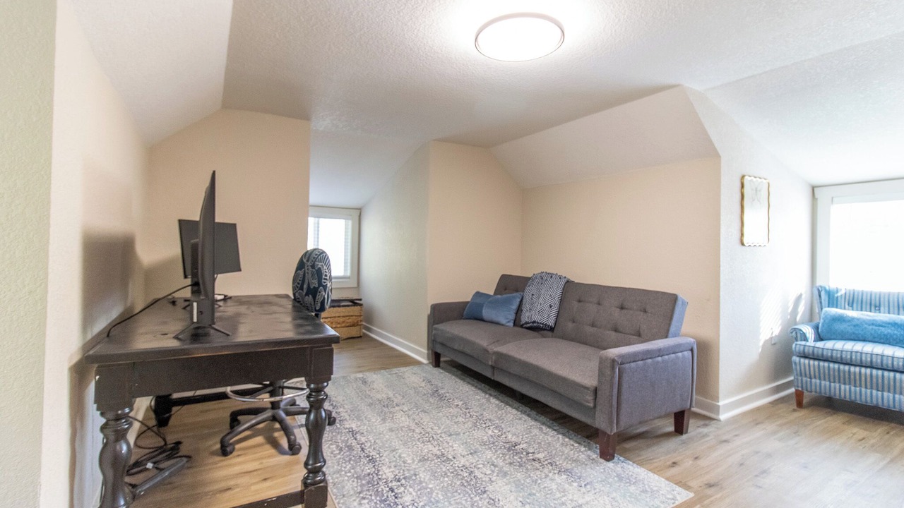 Photo of Livingroom in Eudora