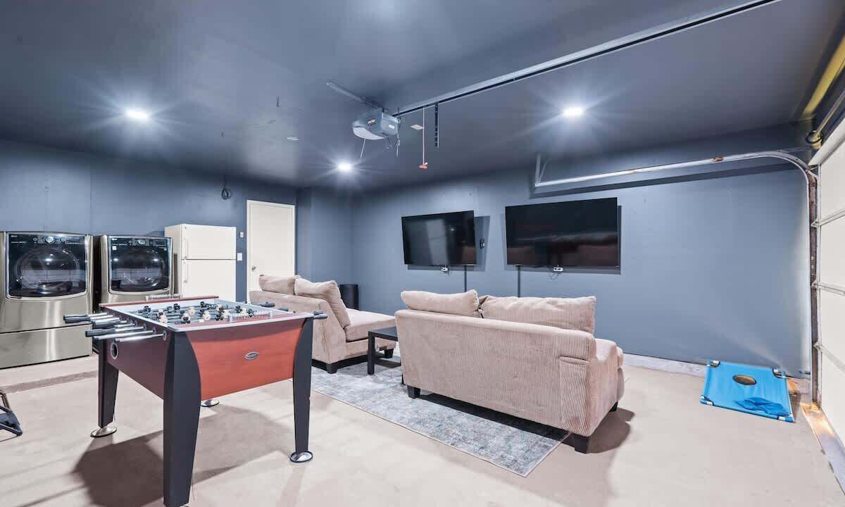 Photo of Bedroom in Indian Springs