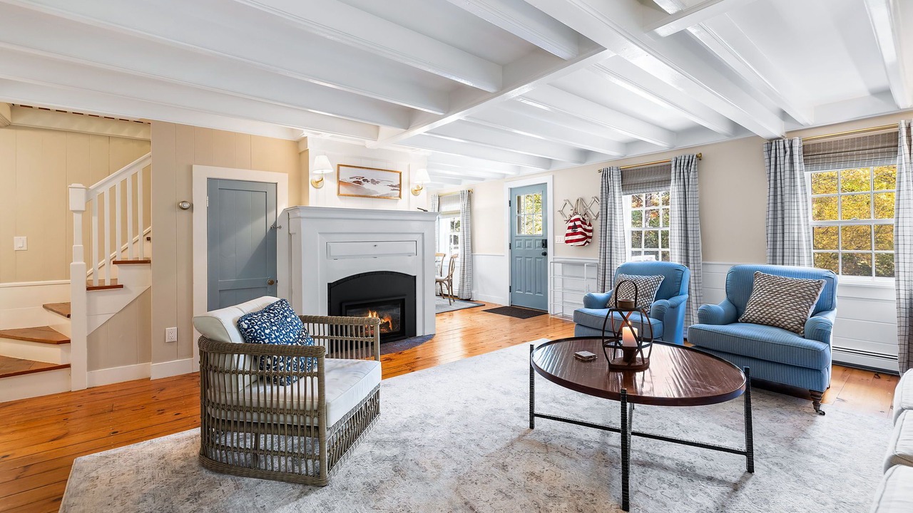 Photo of Livingroom in East Harwich