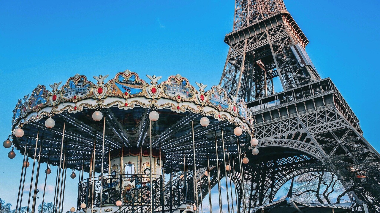 Photo of Others in Necker