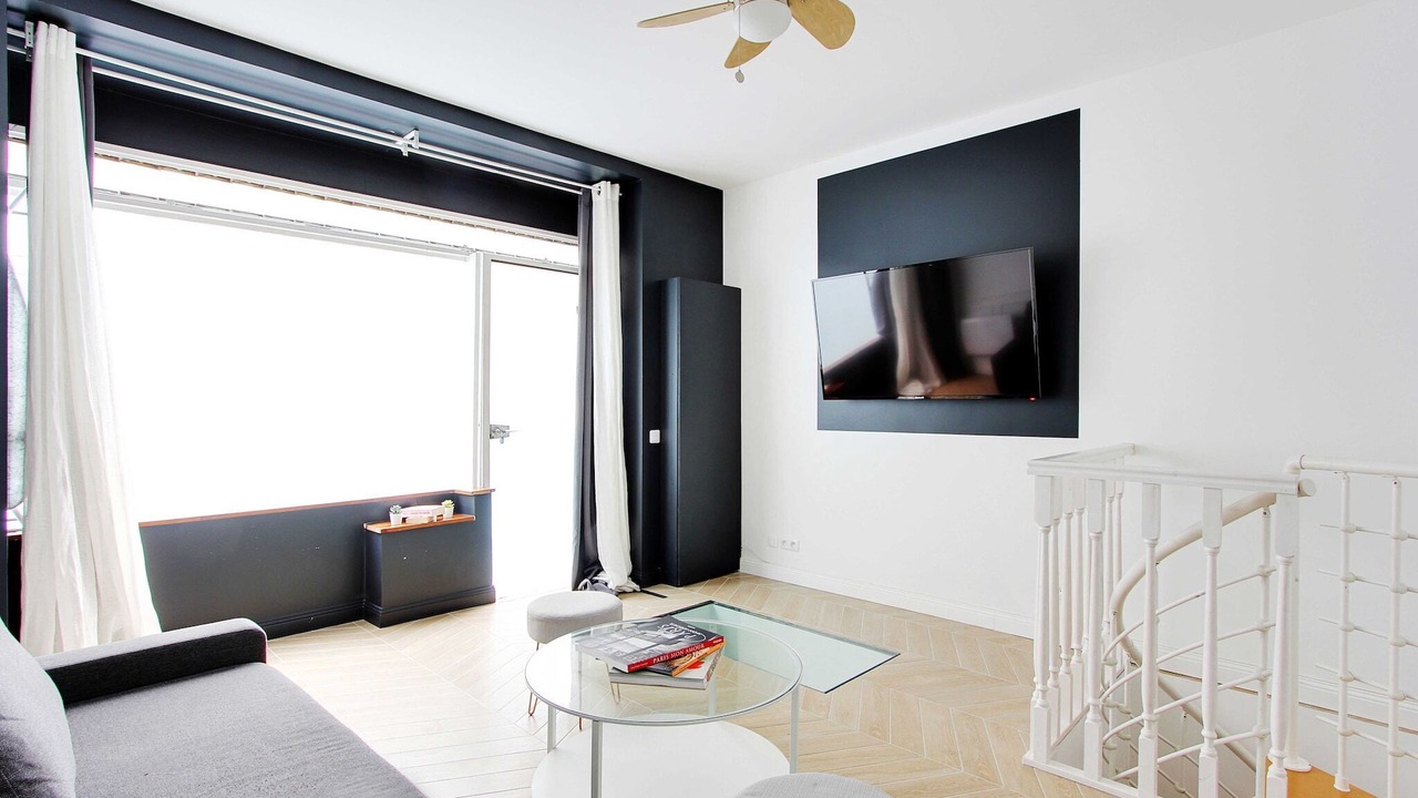 Photo of Livingroom in 11th Arrondissement