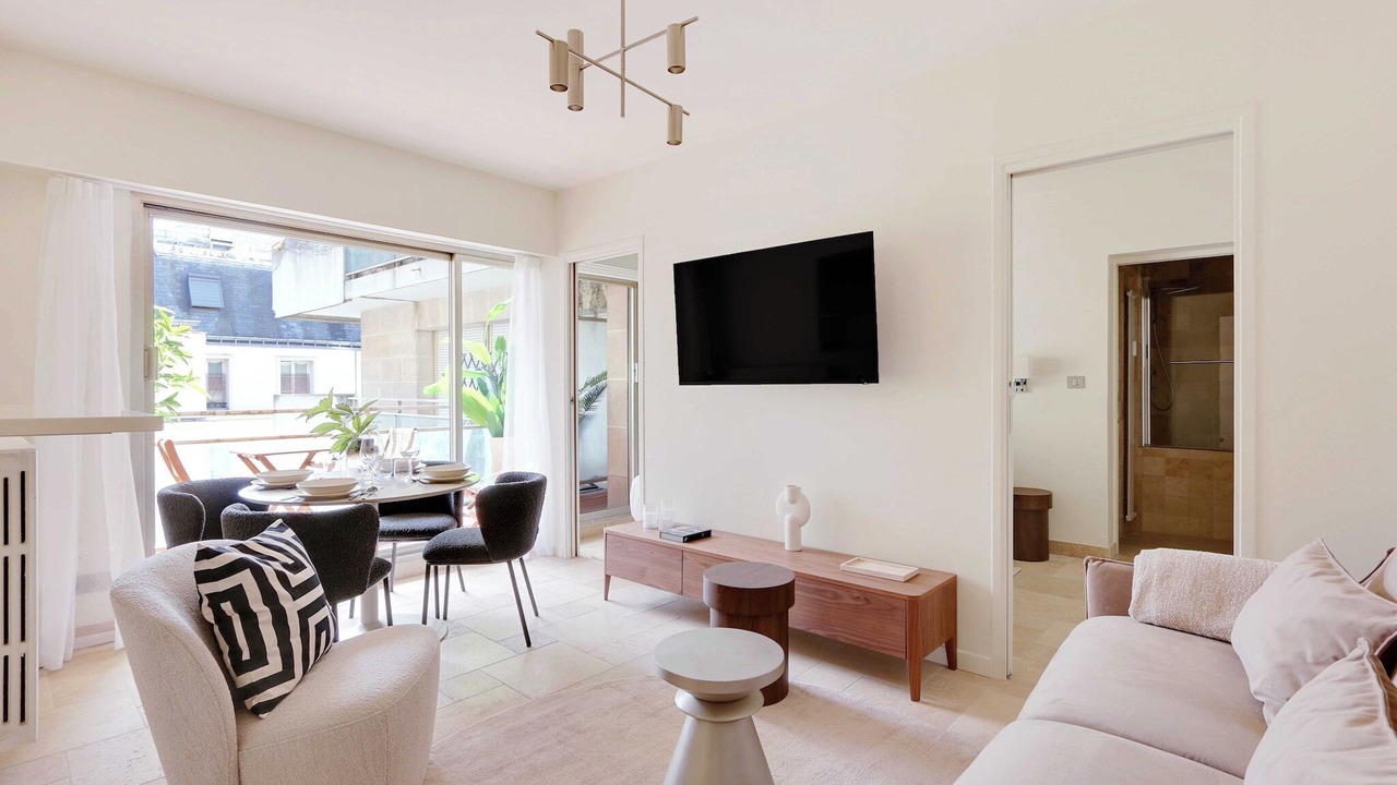 Photo of Livingroom in Arsenal
