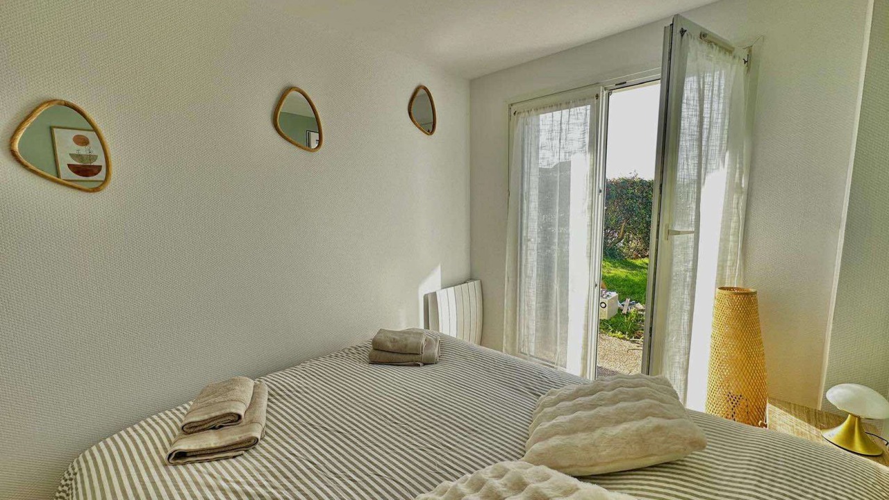 Photo of Bedroom in Bernieres-sur-Mer