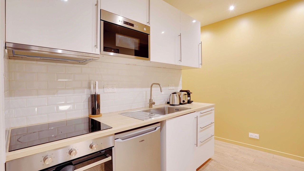 Photo of Kitchen in Quartier de la Plaine-de-Monceaux