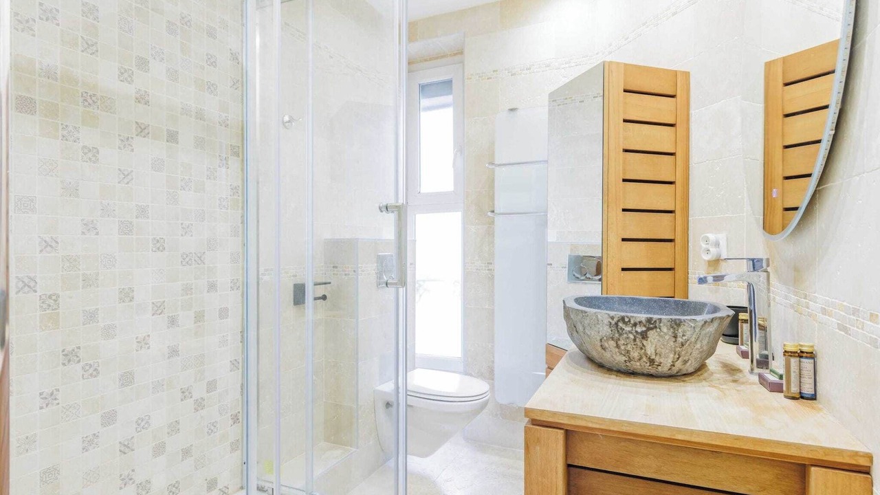 Photo of Bathroom in Saint-Mande