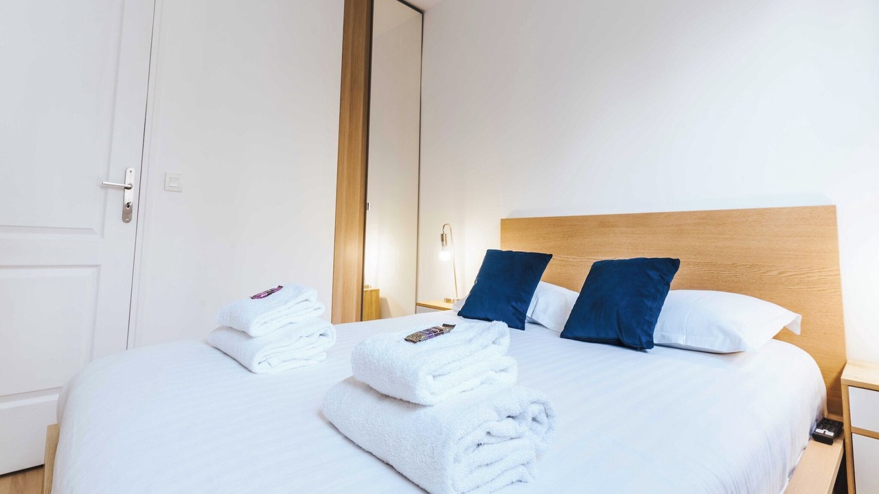 Photo of Bedroom in Prince–Marmottan