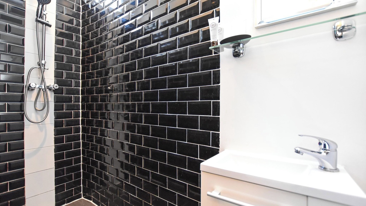 Photo of Bathroom in Arsenal