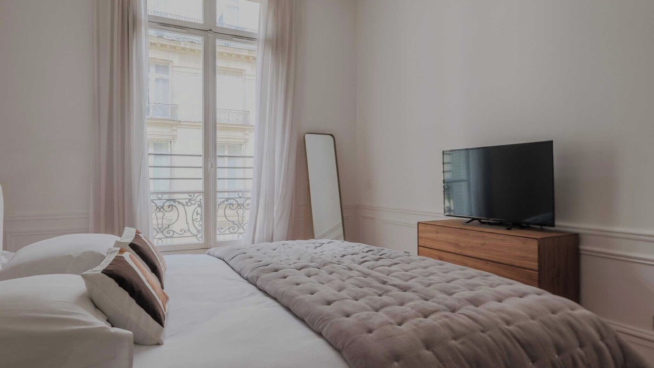 Photo of Bedroom in Porte-Dauphine