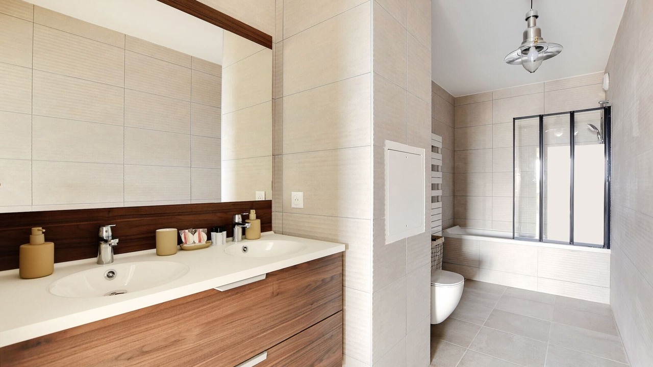 Photo of Bathroom in Clichy