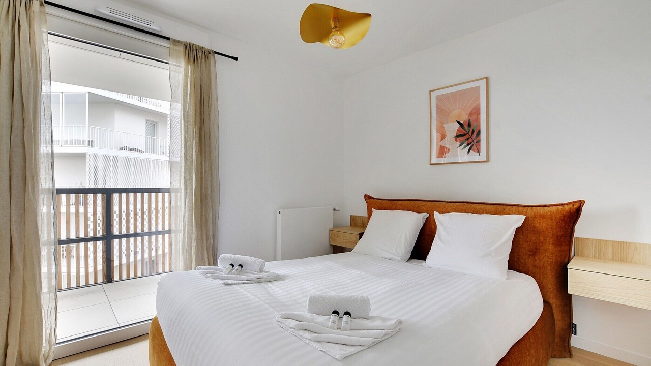 Photo of Bedroom in Clichy