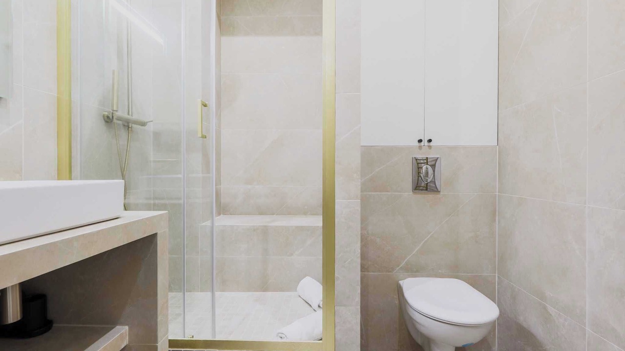Photo of Bathroom in Saint-Cloud