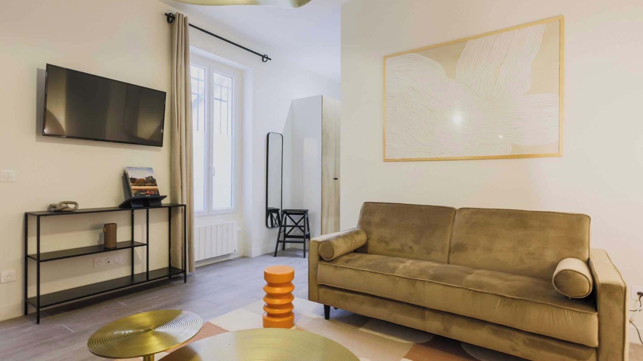 Photo of Livingroom in Saint-Cloud
