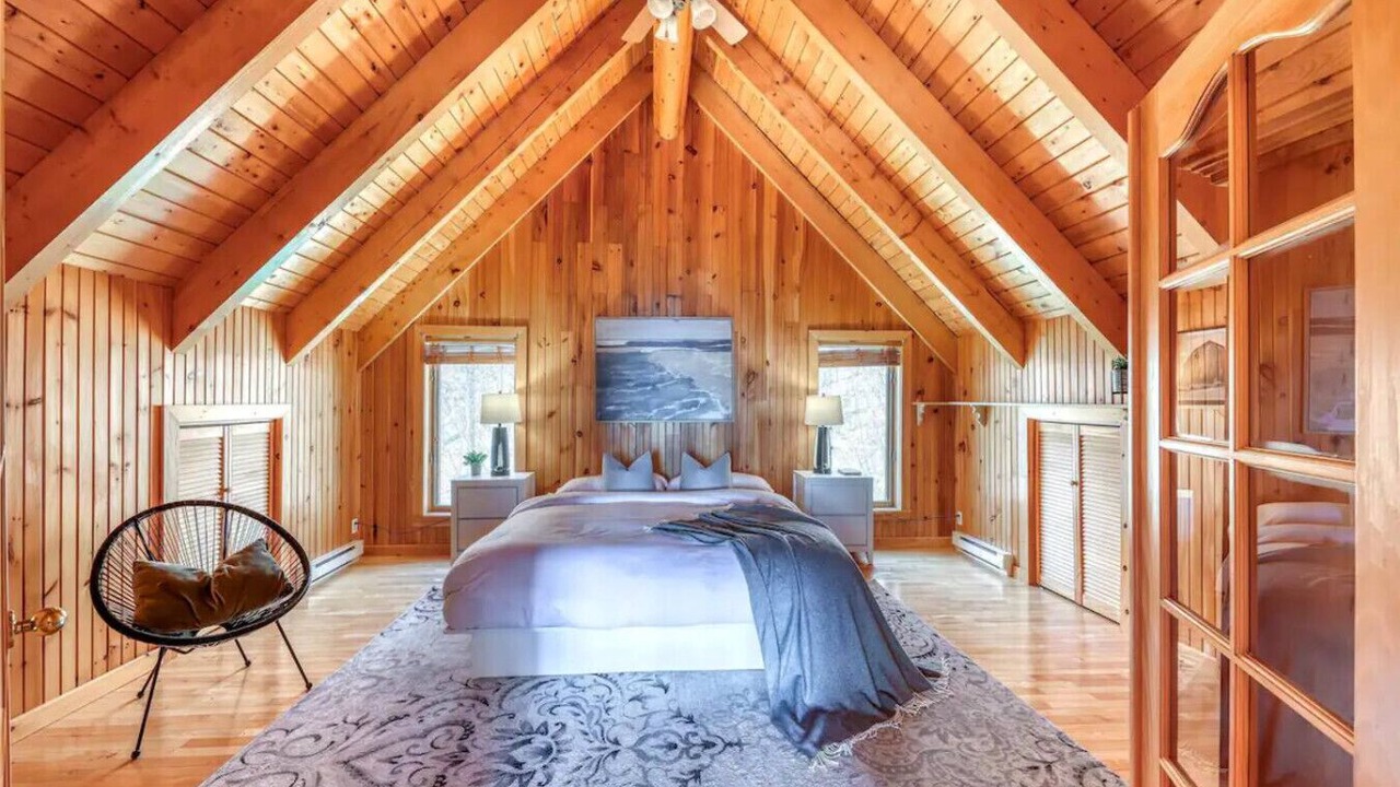 Photo of Bedroom in St-Adolphe-d'Howard