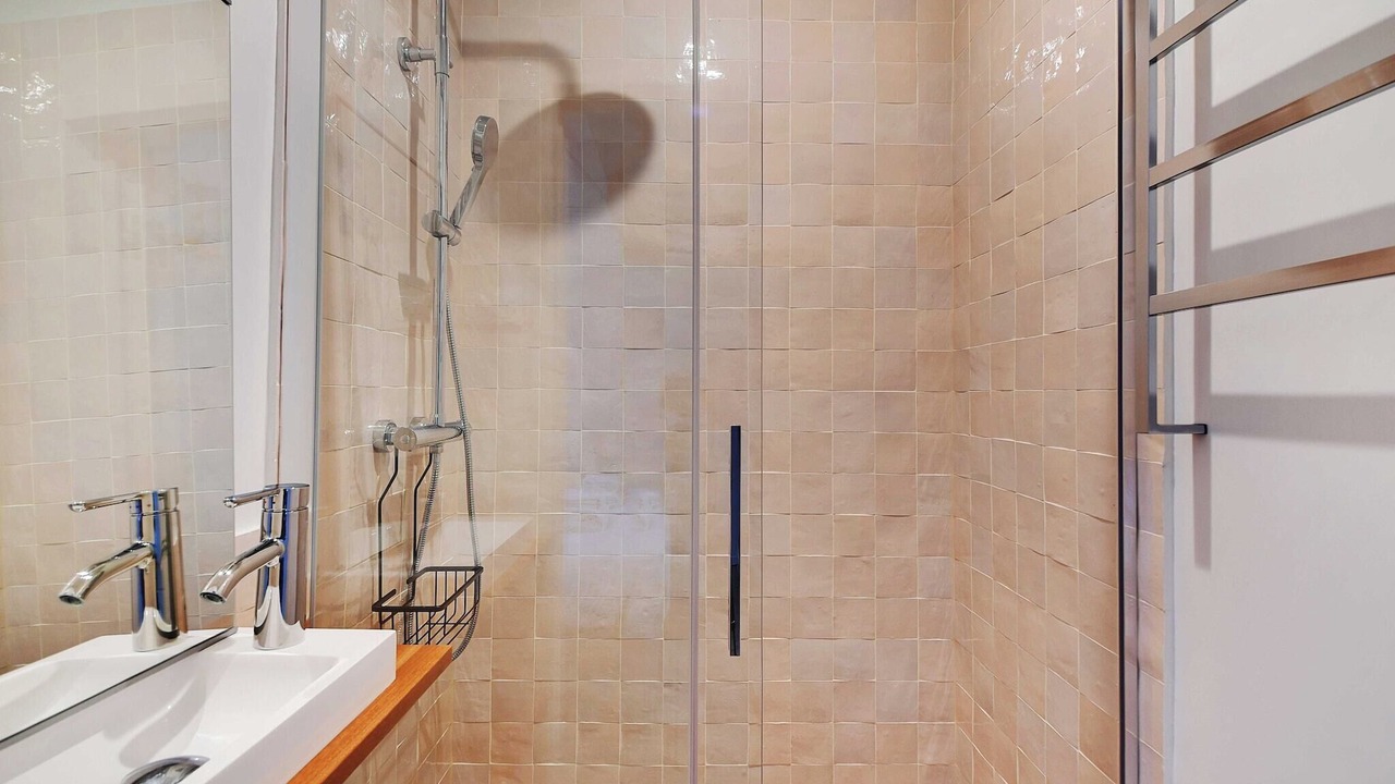 Photo of Bathroom in Quartier de l'Ecole-Militaire
