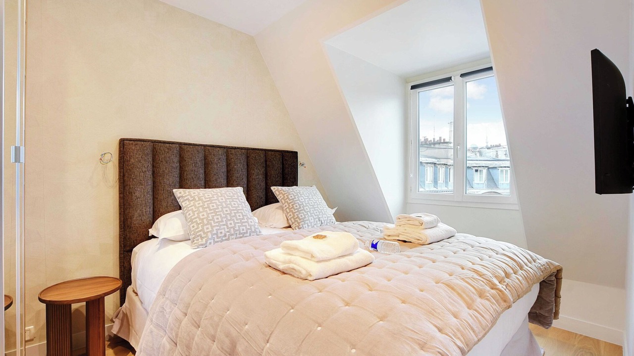 Photo of Bedroom in Chaillot