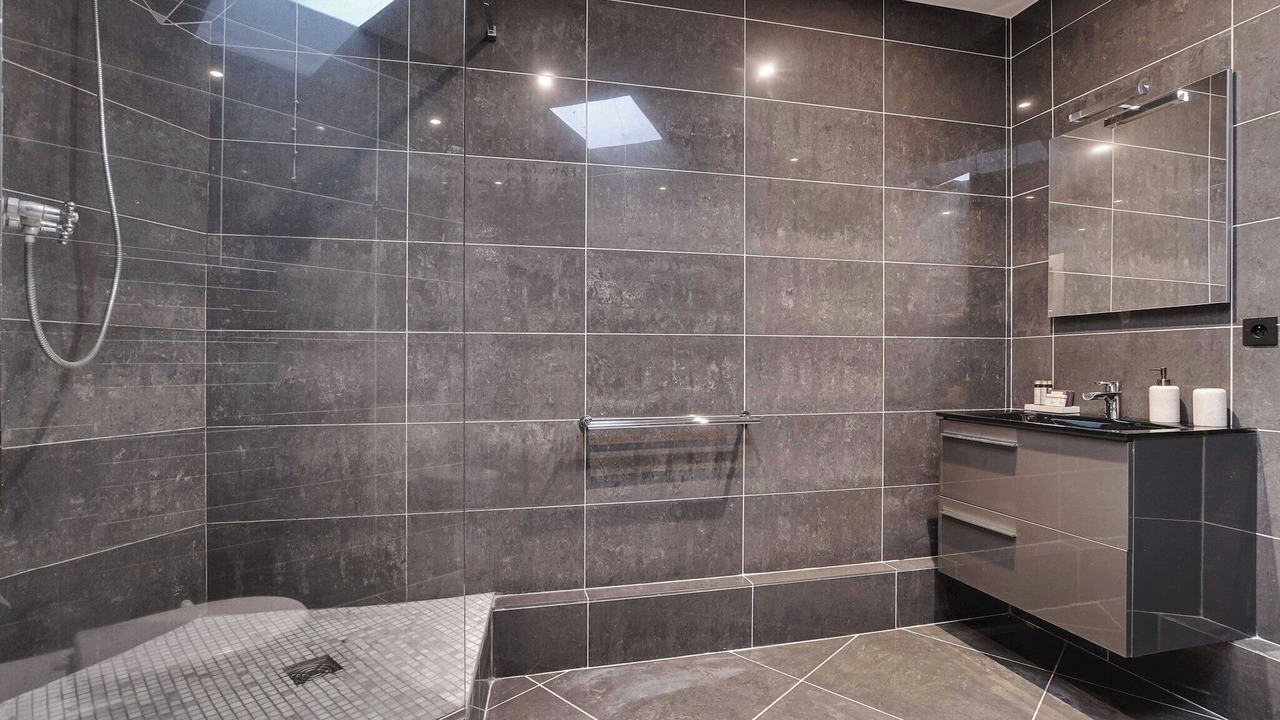 Photo of Bathroom in Chaillot