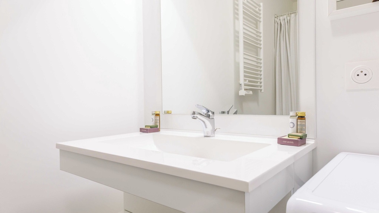 Photo of Bathroom in Les Puces de Saint-Ouen