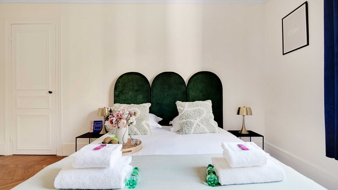 Photo of Bedroom in Batignolles
