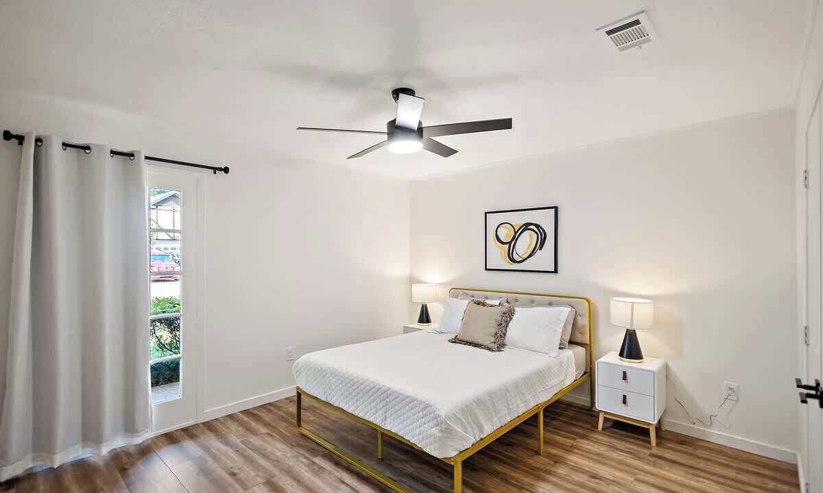 Photo of Bedroom in Tougaloo