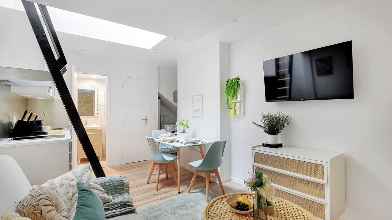 Photo of Livingroom in Le Kremlin-Bicetre