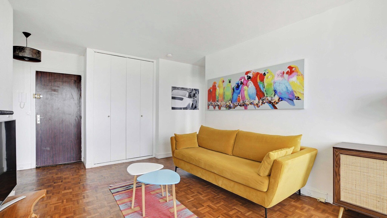 Photo of Livingroom in 19th Arrondissement