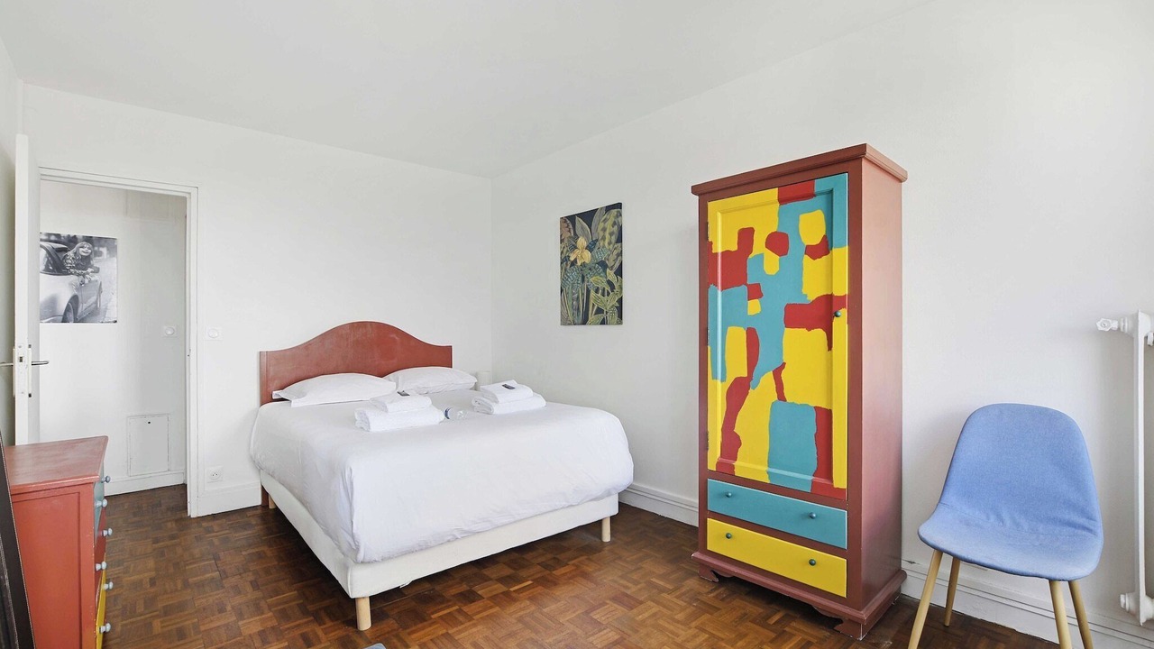 Photo of Bedroom in 19th Arrondissement