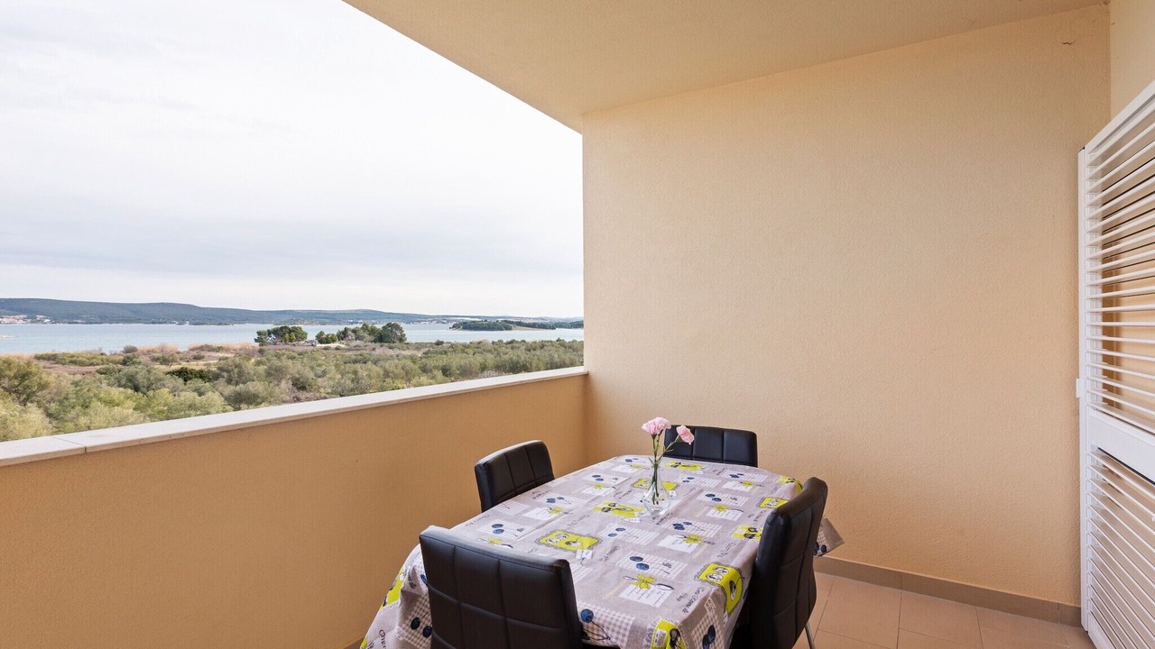 Photo of Patio Balcony in Nevidane