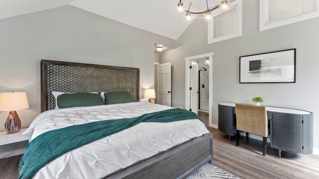 Photo of Bedroom in Monroe