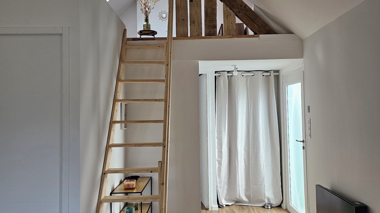 Photo of Others in Plestan