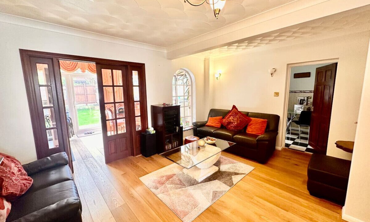 Photo of Livingroom in Sidcup
