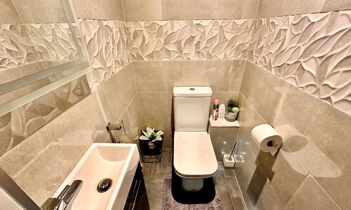 Photo of Bathroom in Sidcup