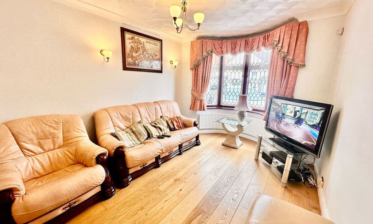 Photo of Livingroom in Sidcup