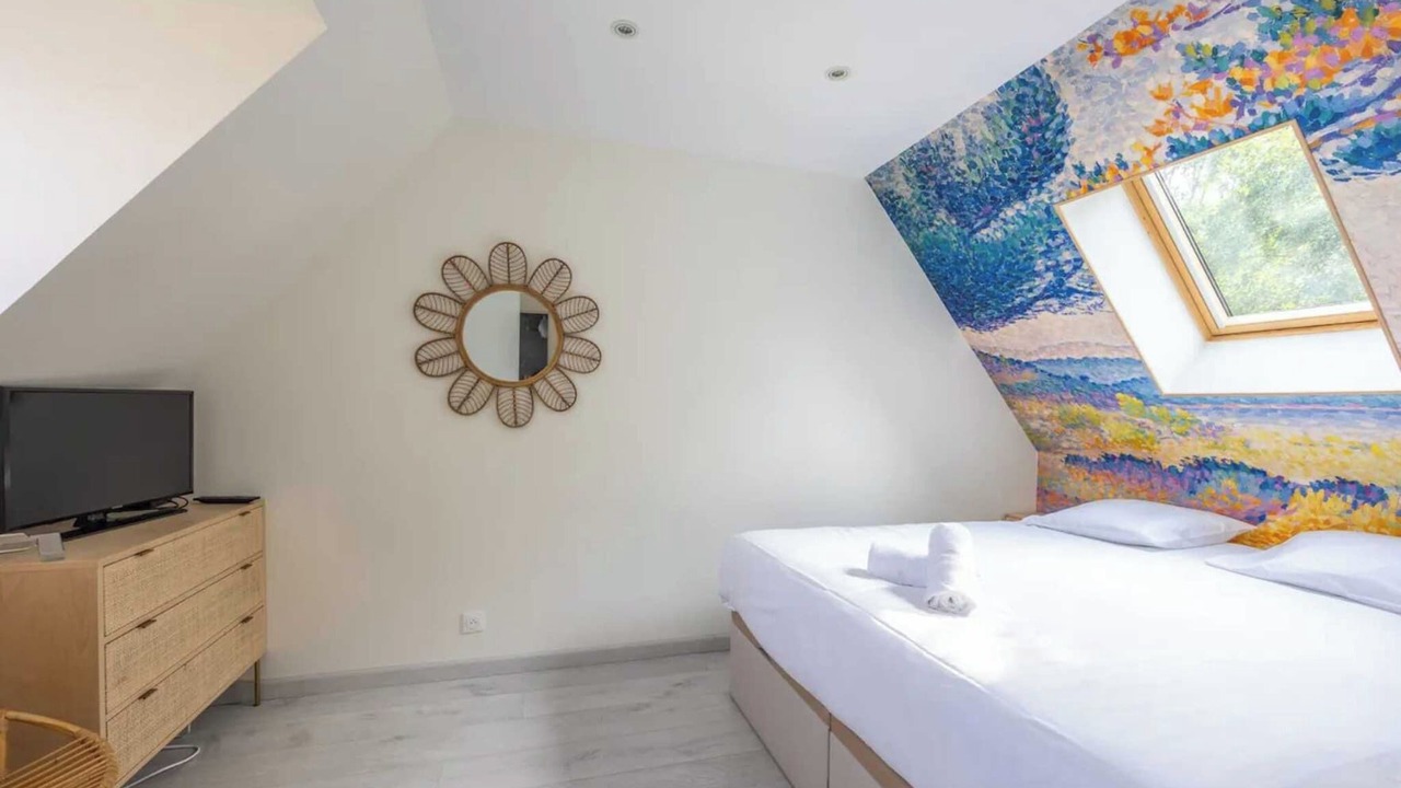 Photo of Bedroom in Deauville City Centre