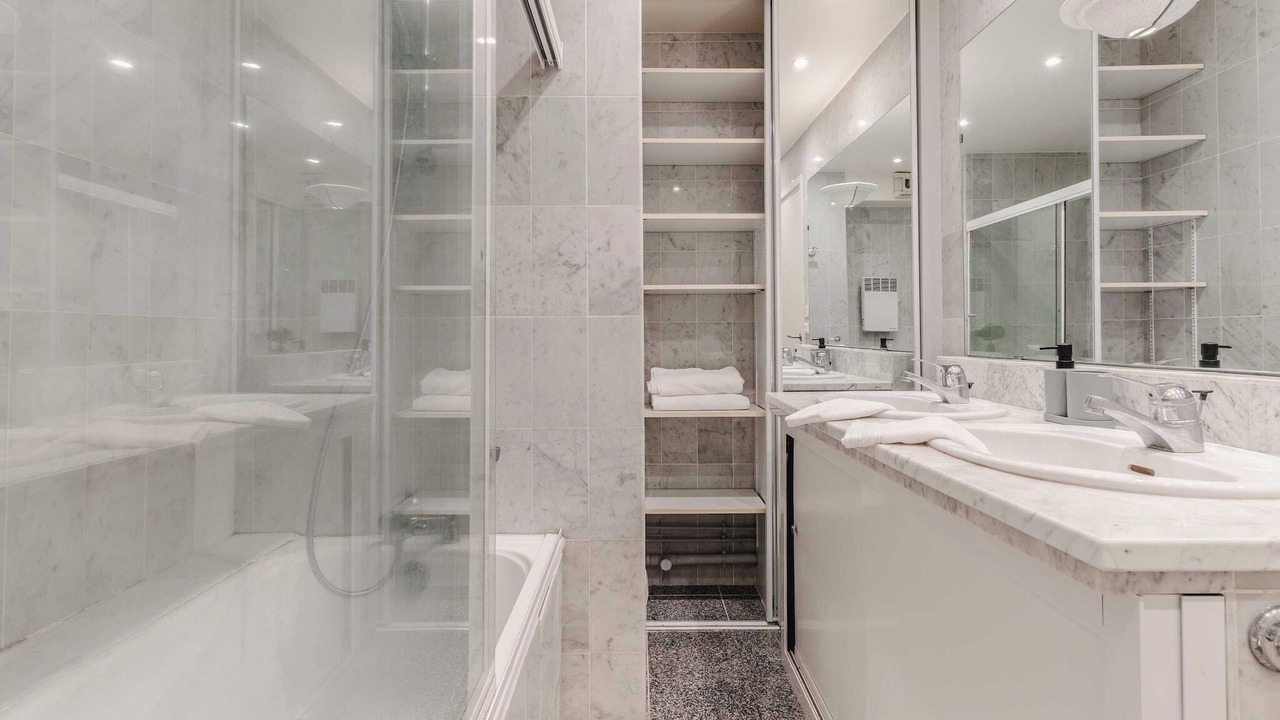 Photo of Bathroom in Deauville