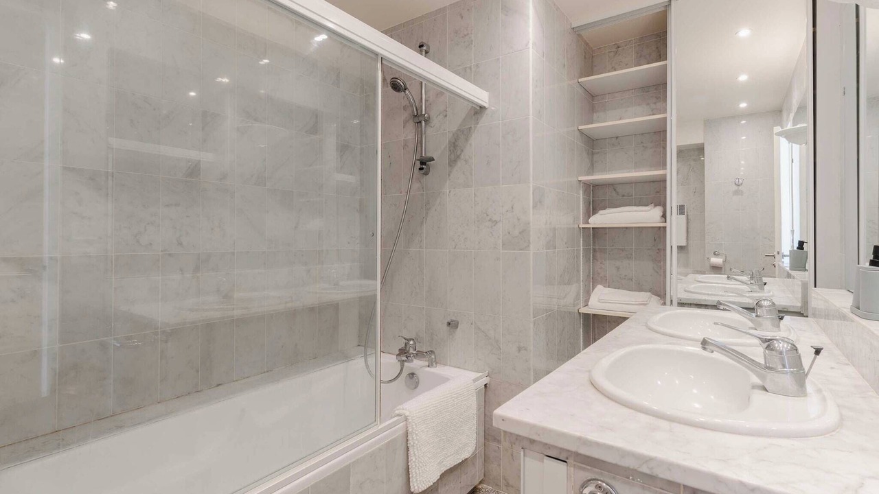 Photo of Bathroom in Deauville
