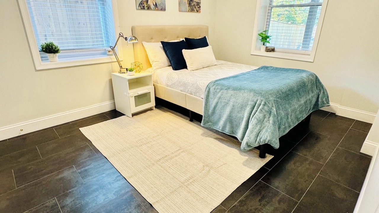 Photo of Bedroom in Mount Rainier