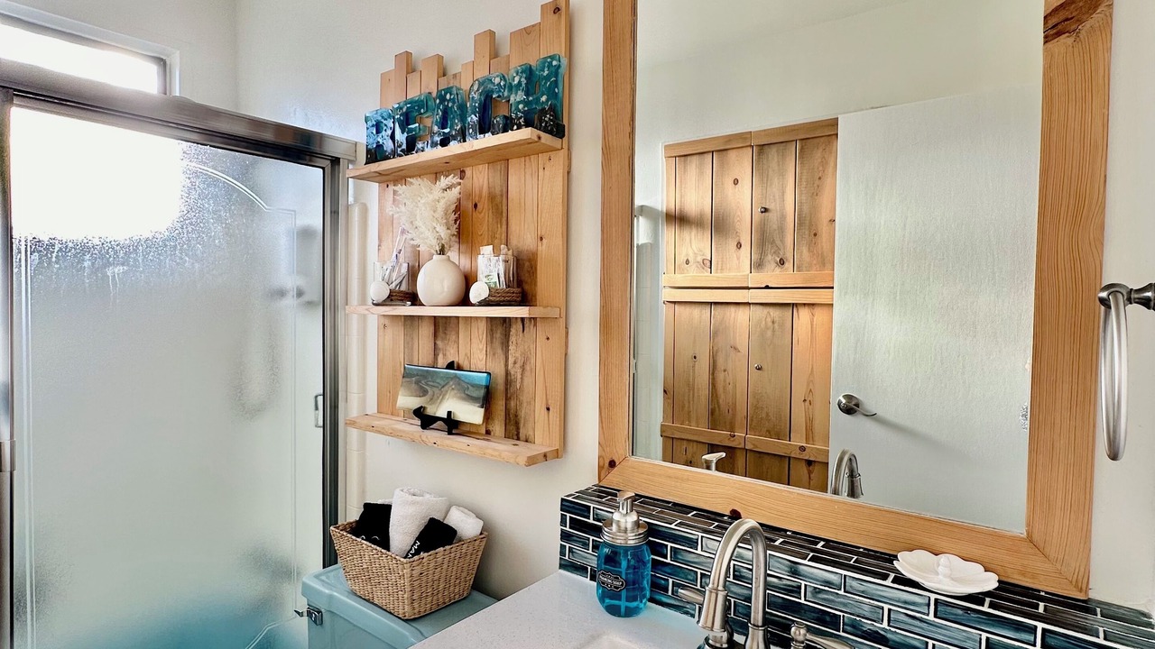Photo of Bathroom in Crescent City North