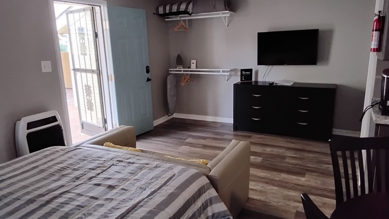 Photo of Bedroom in Vollintine-Evergreen