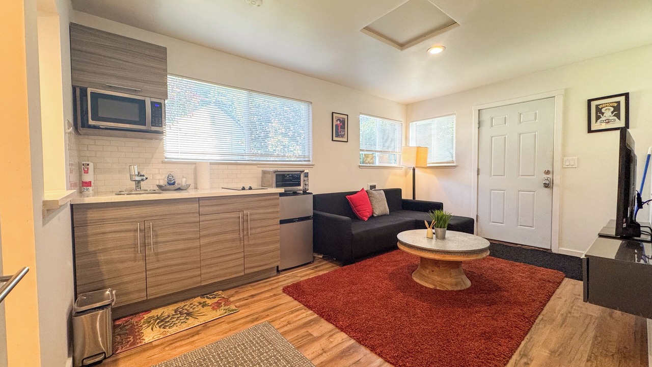 Photo of Livingroom in Lake City