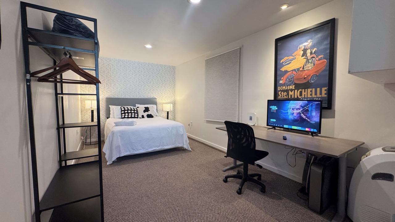 Photo of Bedroom in Lake City