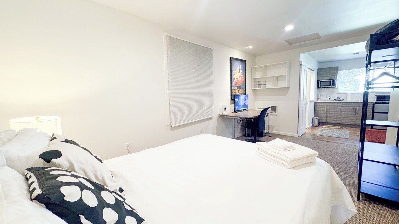 Photo of Bedroom in Lake City